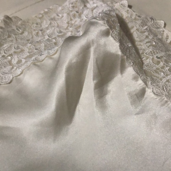 Vintage Silk Camisole Top-Off White with Lace - Picture 15 of 15